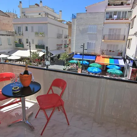 Rose Apartment *